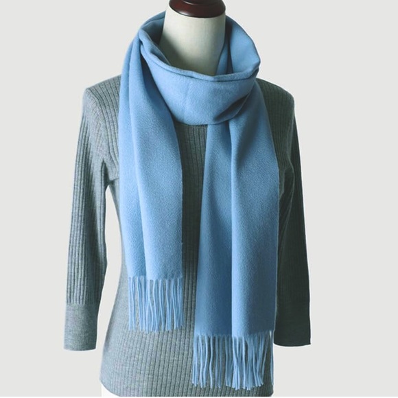 NWT Light Ice Blue Cashmere Scarf Foulard Pashmina fringe wrap w zipper dust bag - Picture 9 of 15